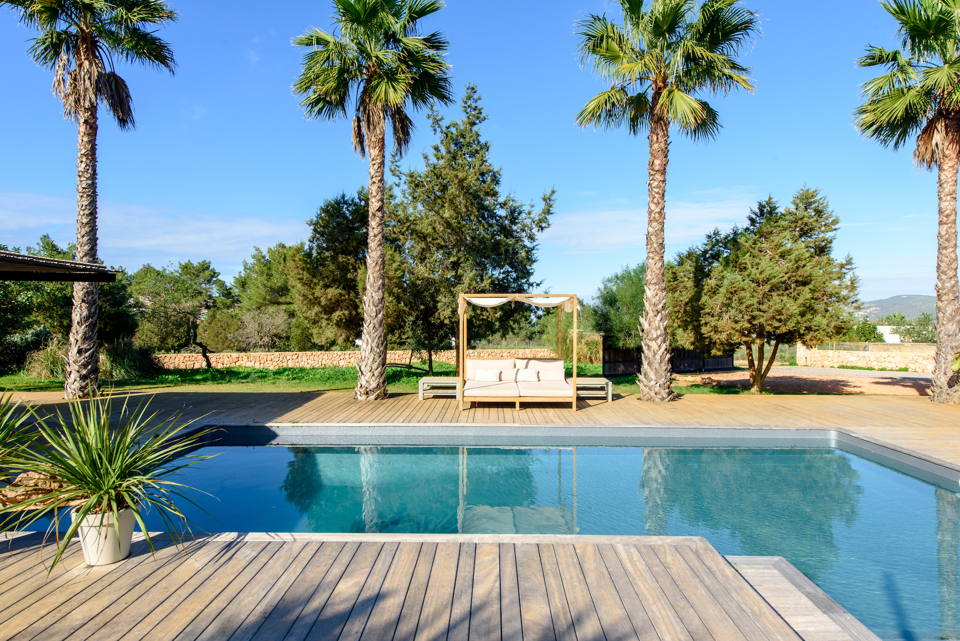 Resa Estates Ibiza te koop sale villa san augustin pool 1.jpg